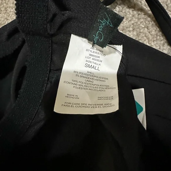 NWT Aqua Green Swimwear Black ruffled tankini top with built in bra size small - Picture 3 of 3